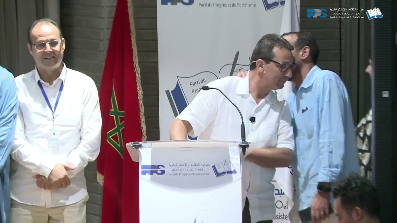 د. عزوز صنهاجي يستعرض مشاريع ترشيحات الحزب للإنتخابات التشريعية المقبلة