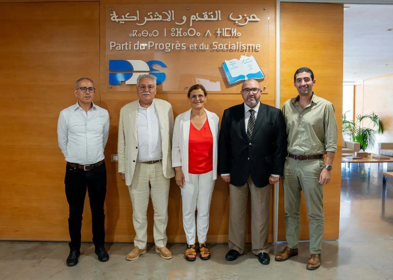 بنعبد الله يستقبل المديرة العامة للفدرالية المغربية للأدوية والابتكار الصيدلي (FMIIP)، السيدة ليلى لعسل السنتيسي